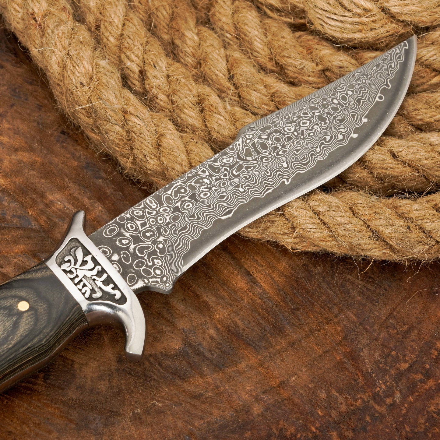 Coltello da caccia in acciaio di Damasco forgiato a mano | Coltello a codolo intero