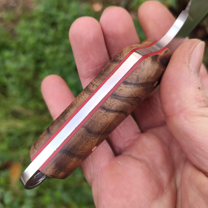Wharncliffe EDC nož s fiksnom oštricom i kožnom futrolom od Sleipner čelika i turskog oraha,